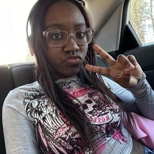 Meet your Posher, Johniah